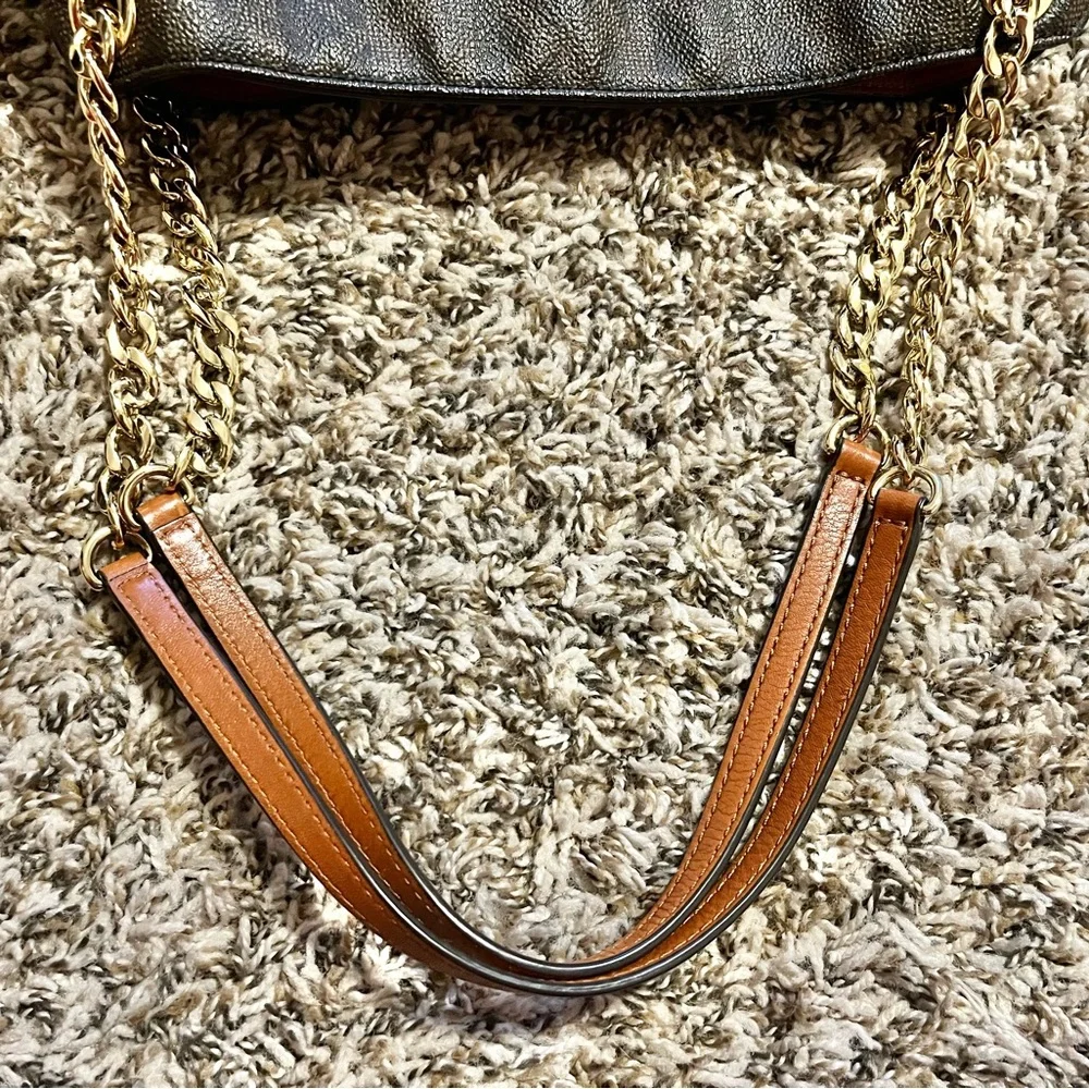 Michael Kors Jet Set Chain Tote Bag
